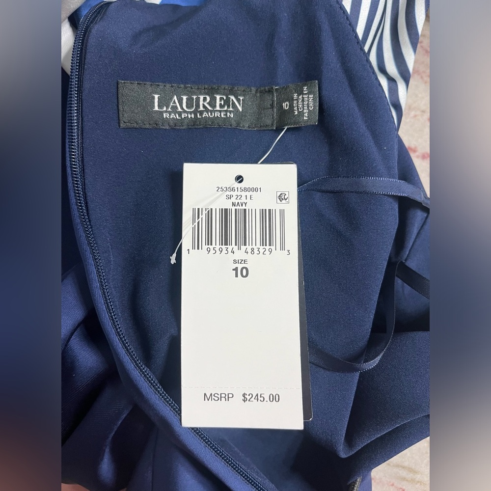 NWT - LAUREN RALPH LAUREN Charmeuse
Chain Halter Dress size 10 - Picture 4 of 5